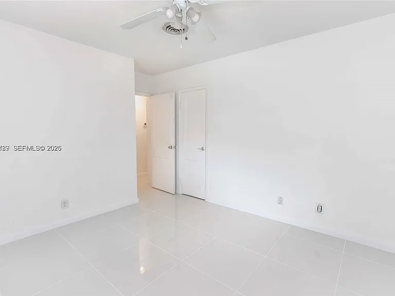 1722 Wiley St #1722 — Photo 5