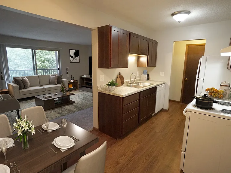 Edina Manor Apartments — Photo 5