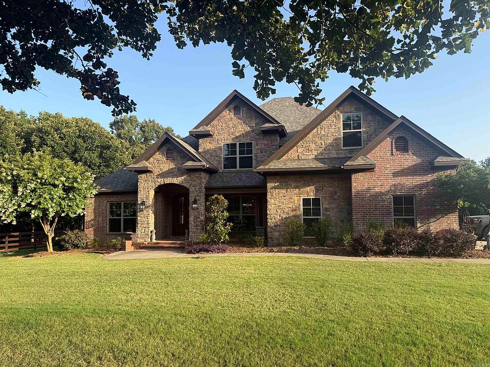 1st image of 71 Ridge Dr