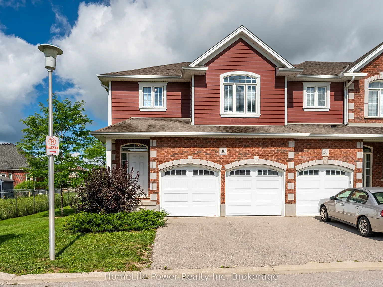 4 bed, $2,795 — Photo 1