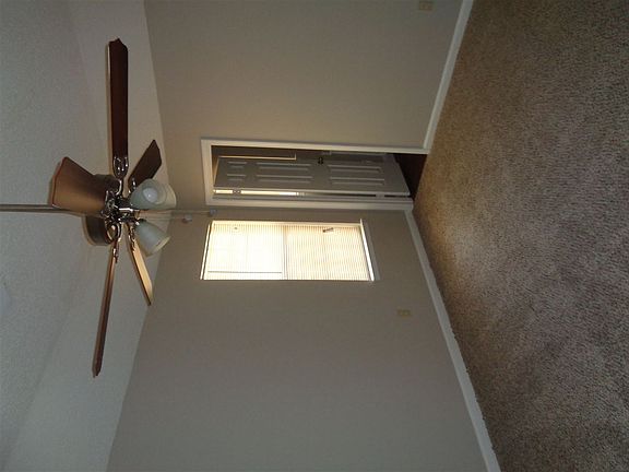 3rd image of 4588 Sunnyslope Dr