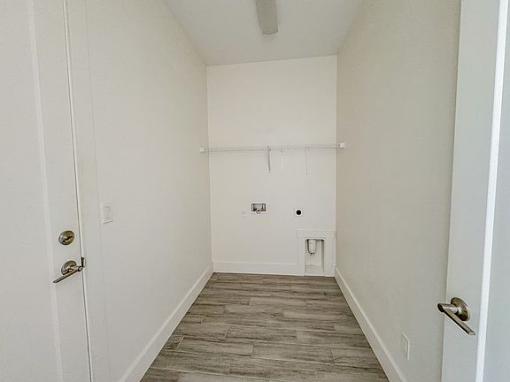 3rd image of 2307 Magdalina Dr #112