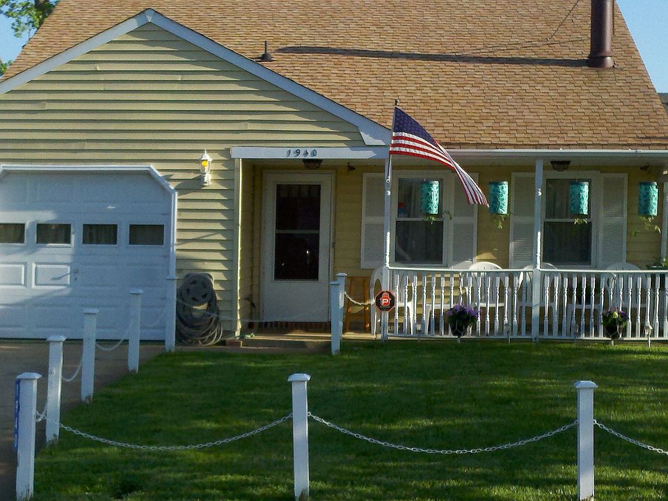 1st image of 1940 Aquamarine Dr