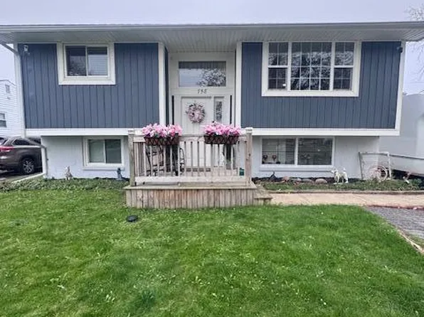 758 Maurine Dr, Columbus, OH 43228