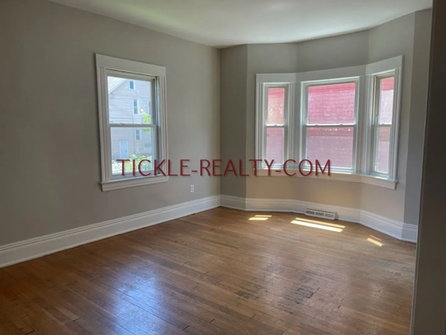 681 Averill Ave. — Photo 3