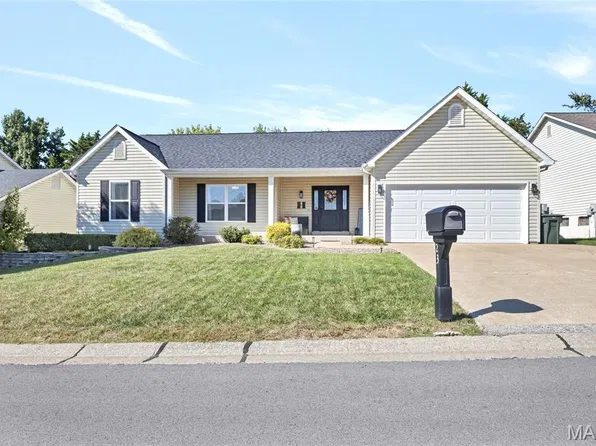 23 Bay Hill Dr, O'Fallon, MO 63366