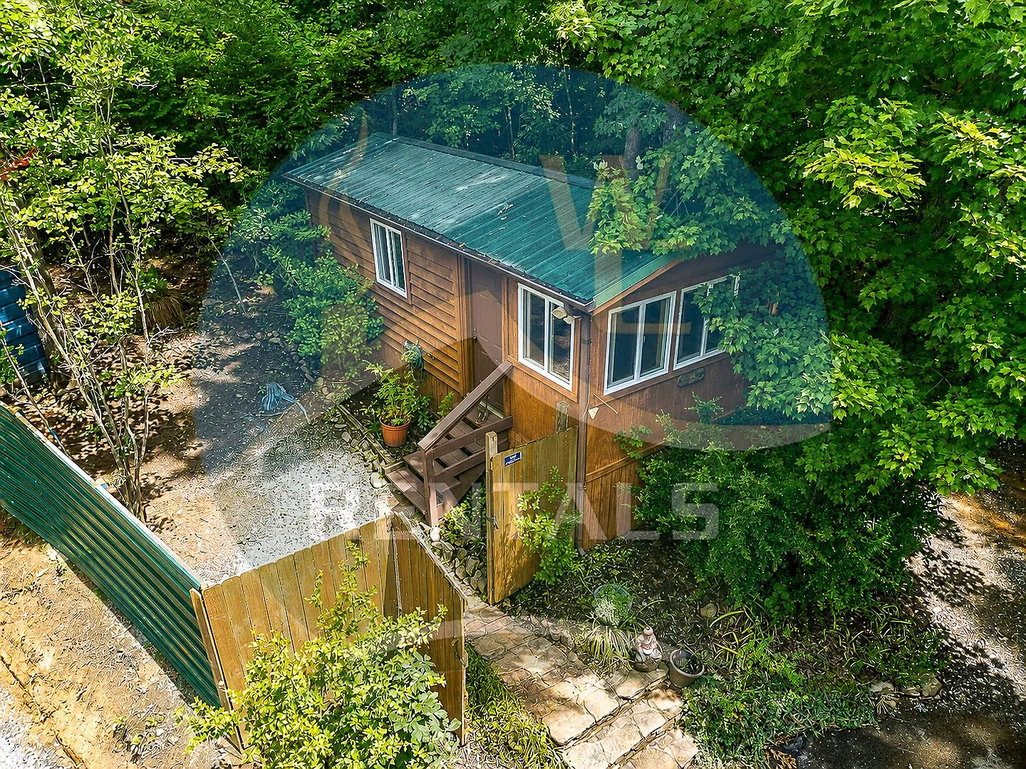 Mountain Retreat Tiny Home in Whittier NC in Iris Cove — Photo 1