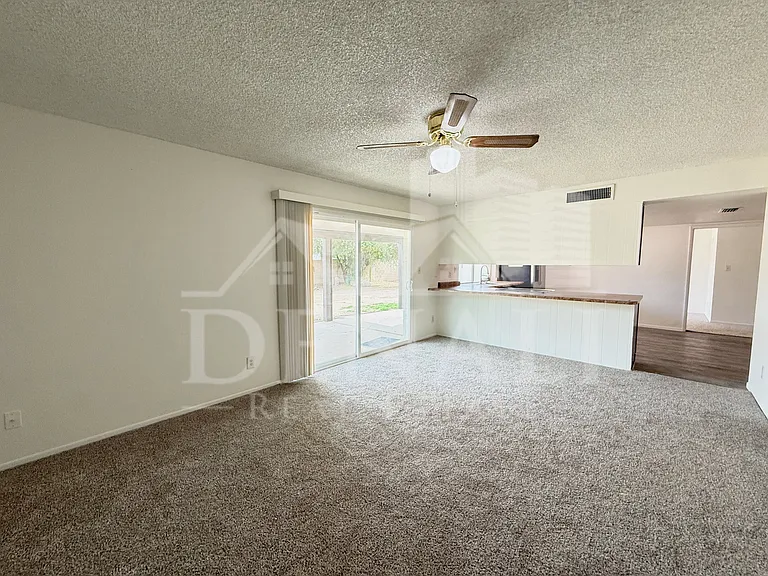 1016 W Nido Ave — Photo 11