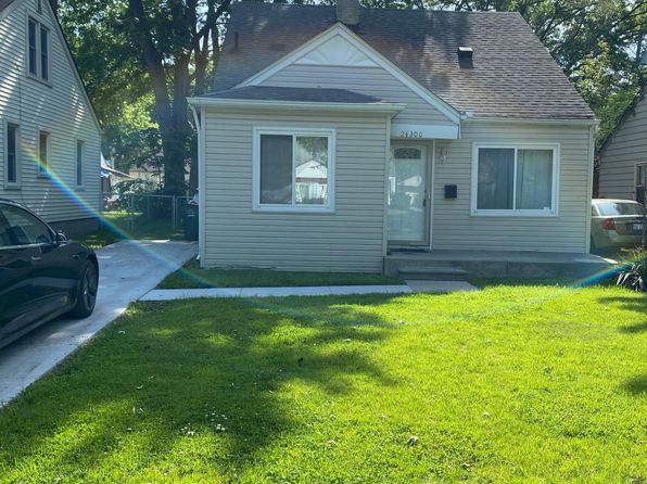 24300 Parklawn St