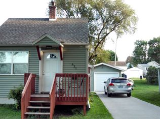 621 18th Ave SW, Cedar Rapids, IA 52404