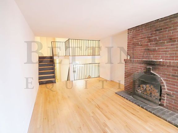 4th image of 327 E 34th St APT 4F
