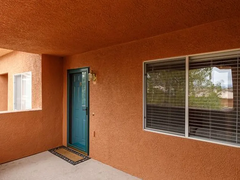 520 Turtleback Rd #B — Photo 16