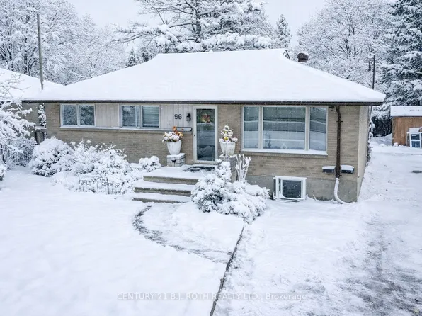 63 Davidson St, Barrie, ON L4M 3S2