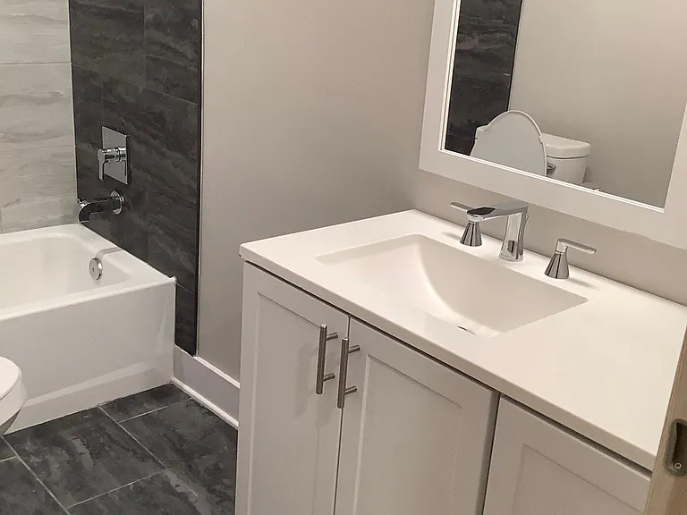 2111 W Seybert St #B — Photo 14