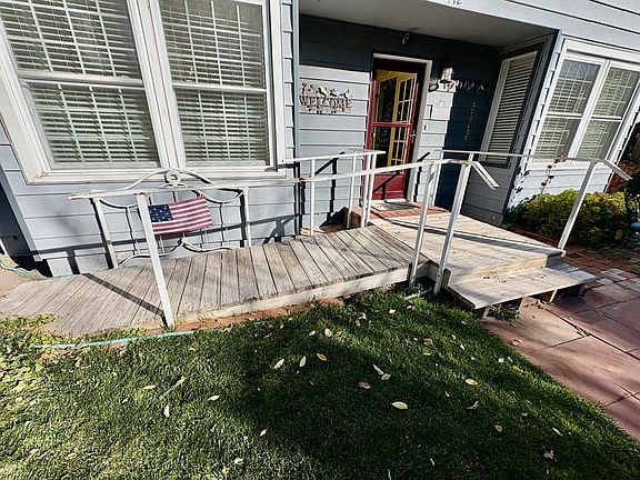 4th image of 112 E Spencer St