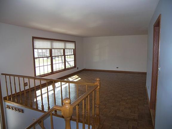 4th image of 1040 Browning Ln