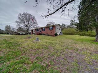 930 Southview Ln, Chester, SC 29706