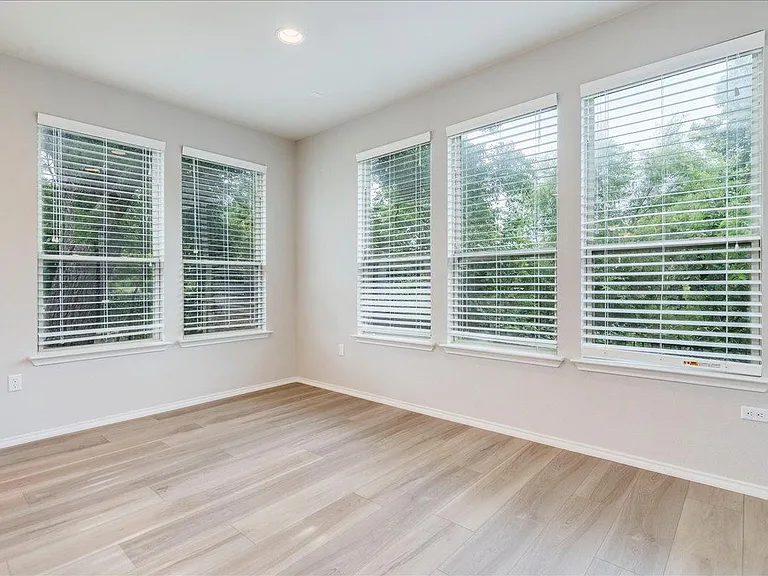 10515 Turnbull Loop — Photo 16