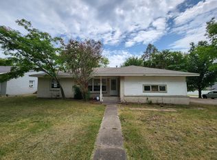 1823 Woodland Dr, Ada, OK 74820