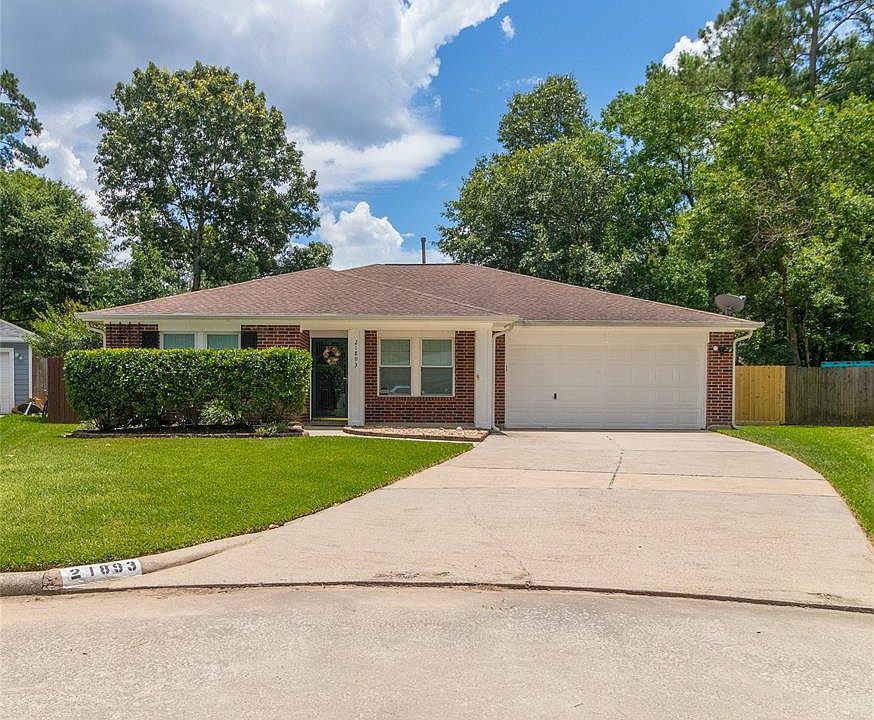 1st image of 21893 Pinewilde Ct