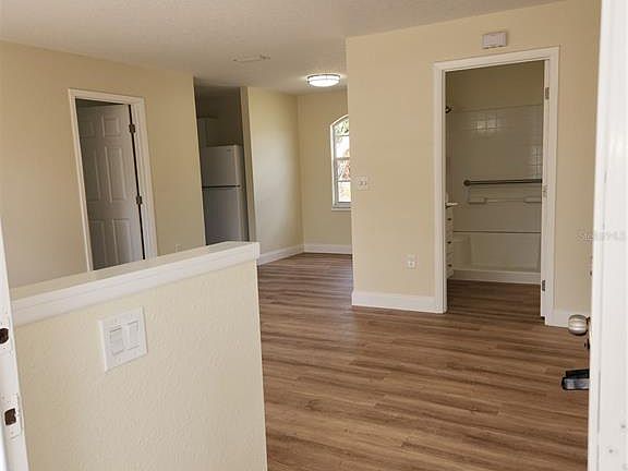 5th image of 1652 SW Harlem Cir