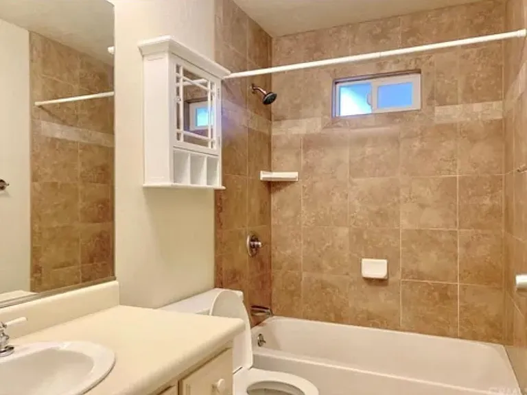 3828 Larkin Rd — Photo 4