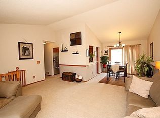 1049 97th Ln NE, Blaine, MN 55434