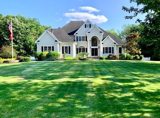 12 Vintage Ln, South Windsor, CT 06074