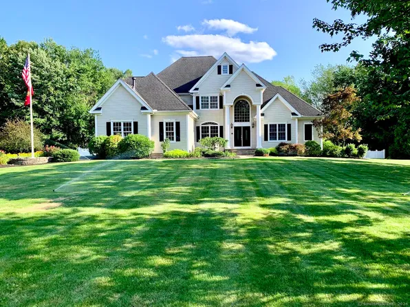 12 Vintage Lane, South Windsor, CT 06074