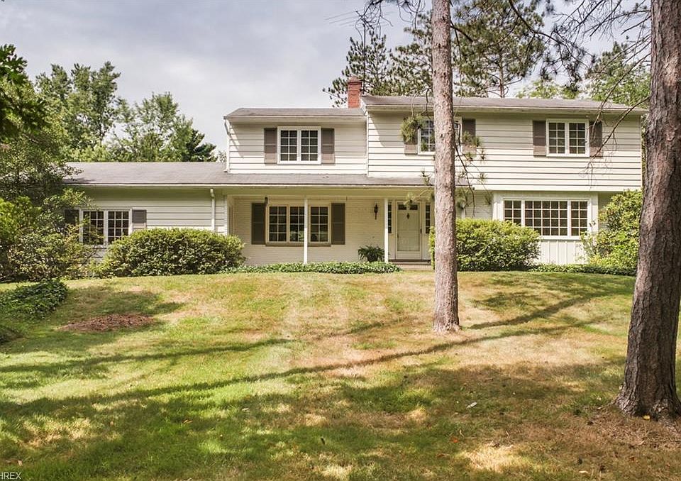 1st image of 7696 Lexington Dr