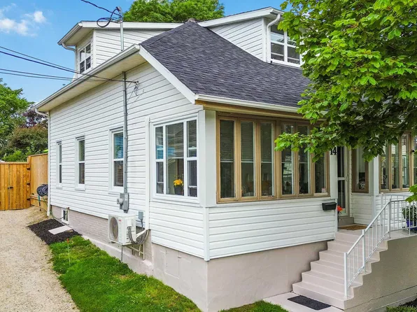 14 Ryerson Ct, Yarmouth, NS B5A 1V6