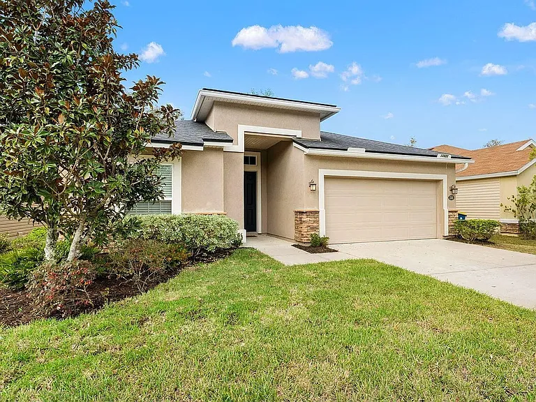 12820 Chandlers Crossing Ln — Photo 2