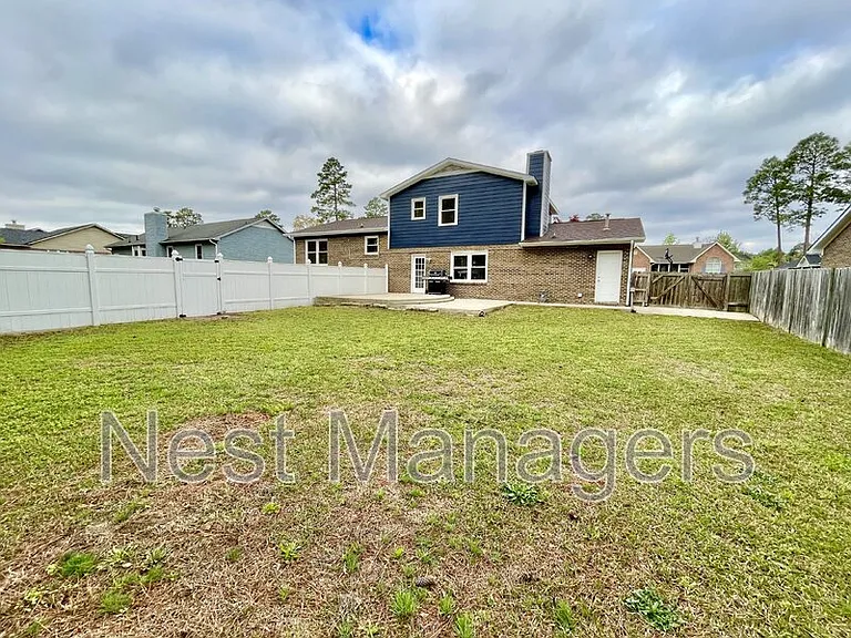623 Daharan Dr — Photo 20