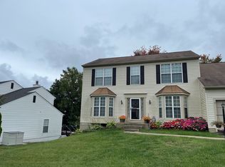 2807 White Birch Ct, Woodbridge, VA 22192