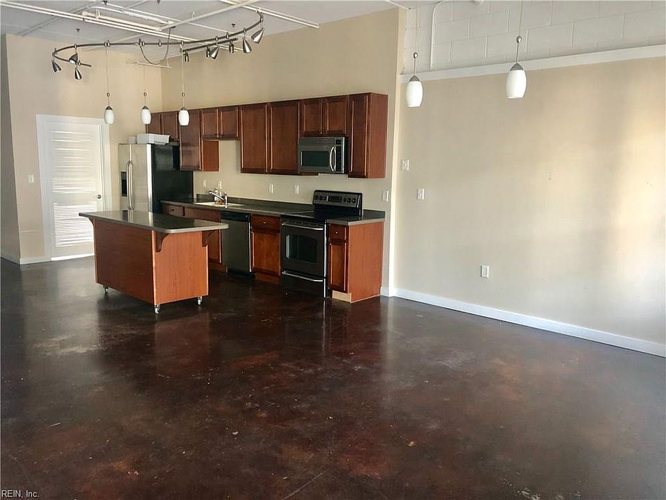 2nd image of 2951 Baltic Ave Suite 202