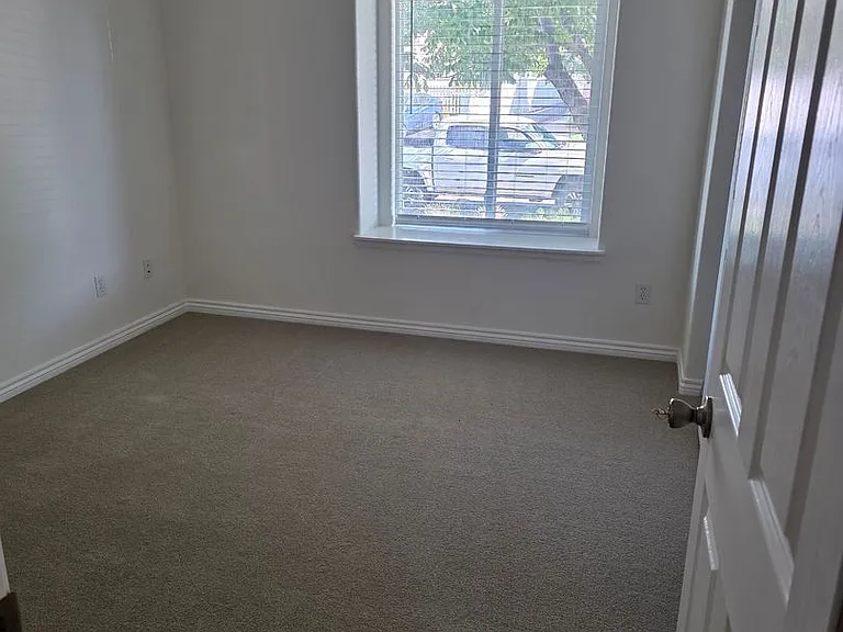 2489 Lake Park Dr #A — Photo 4