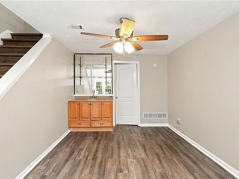 6661 Witherington Ct — Photo 7