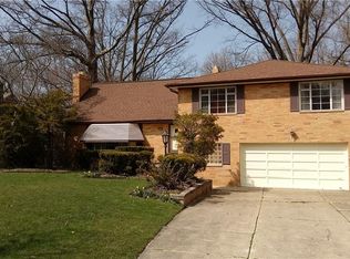 29602 W Oakland Rd, Bay Village, OH 44140
