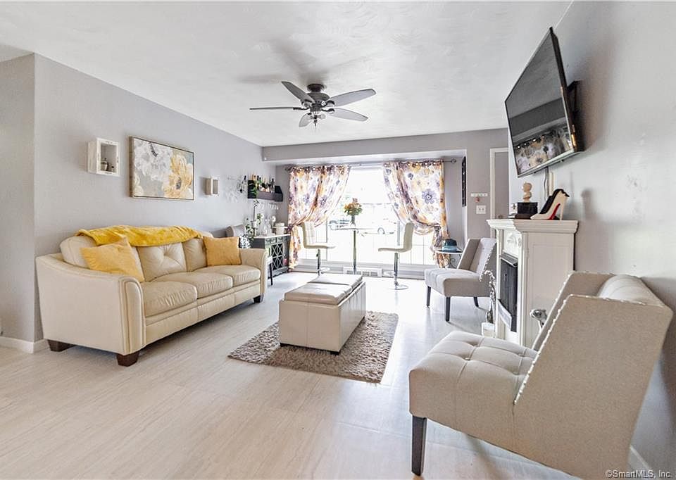 57 Broadleaf Ln, Enfield, CT 06082 Zillow