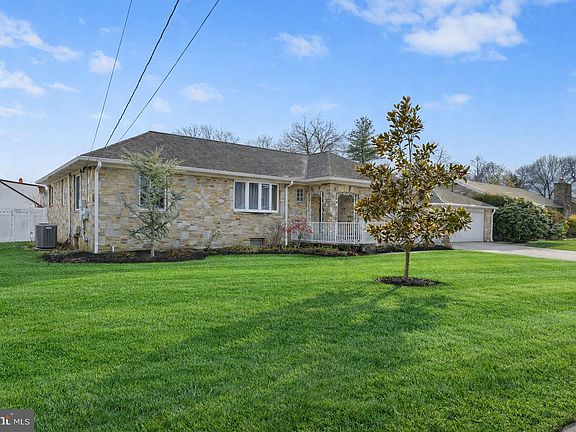 2nd image of 21 Linden Rd