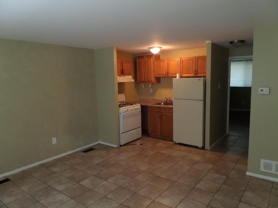 1st image of 264 Greenough St #1