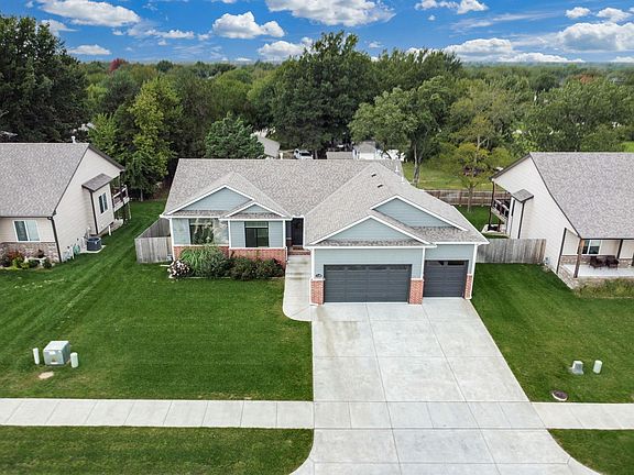 2nd image of 1125 Sontag Dr