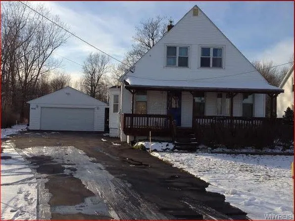 4830 Transit Rd, Depew, NY 14043