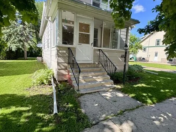 219 East 9th STREET, Fond Du Lac, WI 54935
