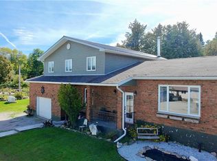 16 Meredith St, Gore Bay, ON P0P1H0