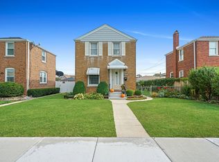 5737 S Tripp Ave, Chicago, IL