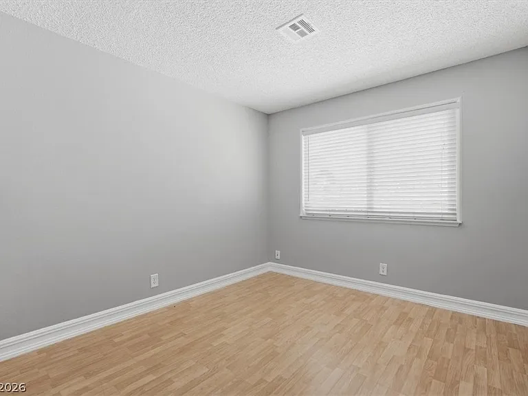5389 Kalmia Dr — Photo 13