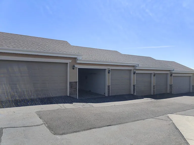 91 W Springview Dr — Photo 25