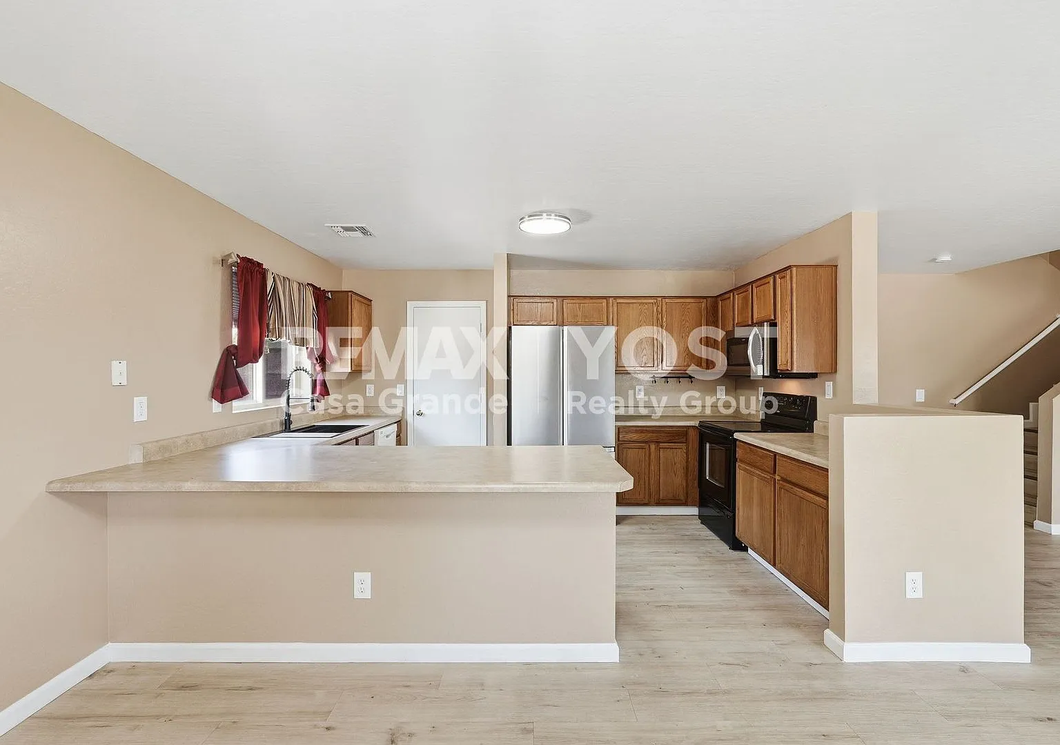 Huge move in special! 1/2 off the first months rent! — Photo 4