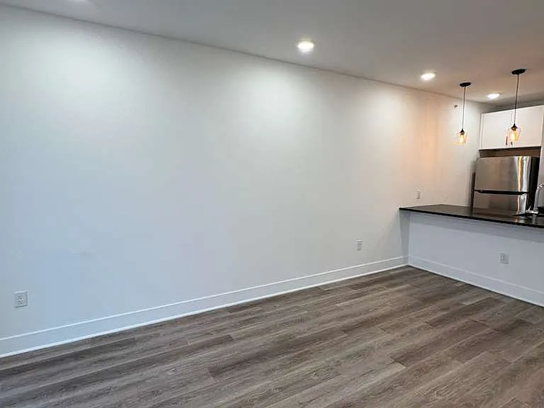 330 Cecil B. Moore Ave — Photo 85